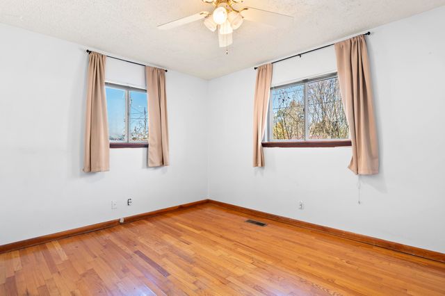 6914 Robinson Drive, Chattanooga, TN 37421