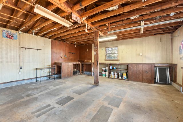 6914 Robinson Drive, Chattanooga, TN 37421