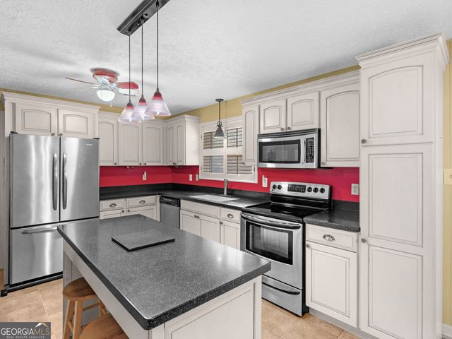 105 Zebulon Street, Milner, GA 30257