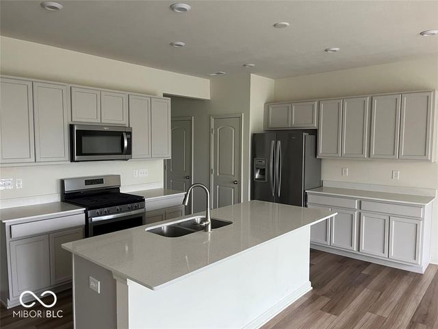 14182 Bay Willow Drive, Fishers, IN 46037