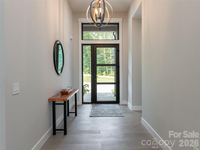 422 Ascension Valley, Horse Shoe, NC 28742