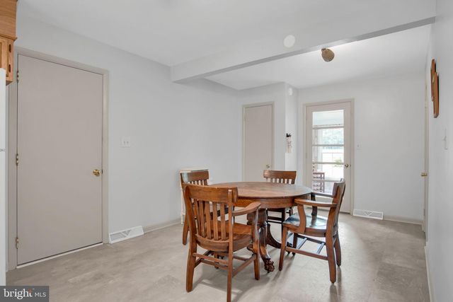 1003 ROCKLEDGE DRIVE, Carlisle, PA 17015