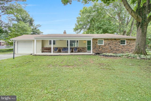 1003 ROCKLEDGE DRIVE, Carlisle, PA 17015