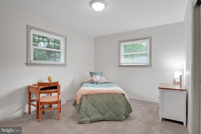 1003 ROCKLEDGE DRIVE, Carlisle, PA 17015