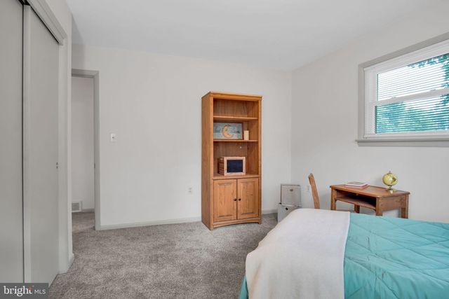 1003 ROCKLEDGE DRIVE, Carlisle, PA 17015