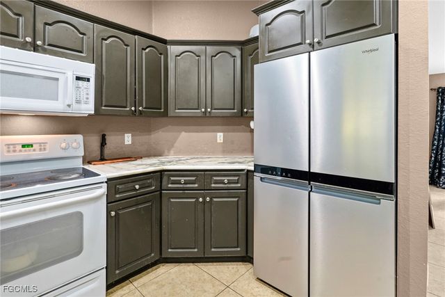 1019 Carroll ST E, Lehigh Acres, FL 33974