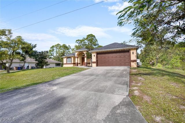 1019 Carroll ST E, Lehigh Acres, FL 33974