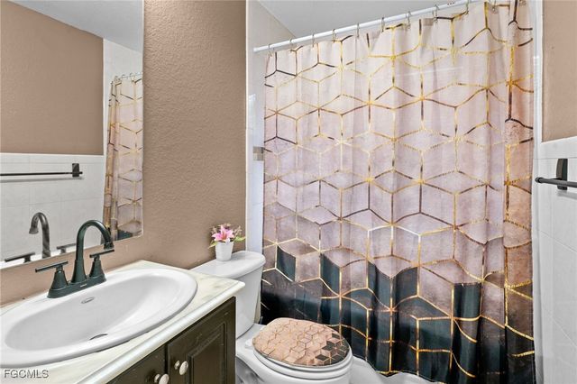 1019 Carroll ST E, Lehigh Acres, FL 33974