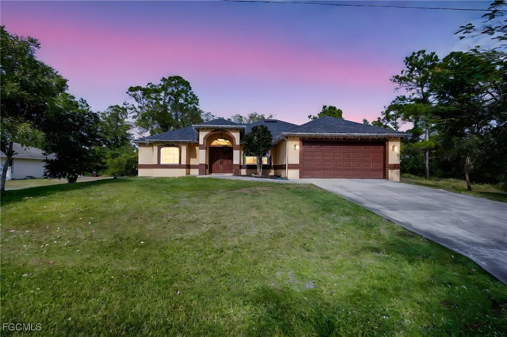 1019 Carroll ST E, Lehigh Acres, FL 33974