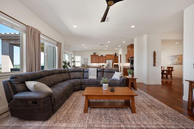 7260 Breaker Point Way, El Dorado Hills, CA 95762