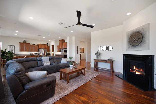 7260 Breaker Point Way, El Dorado Hills, CA 95762