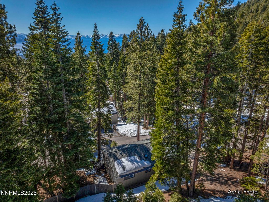Image 27 of property listing at 696 Bidwell Court, Incline Village, NV 89451