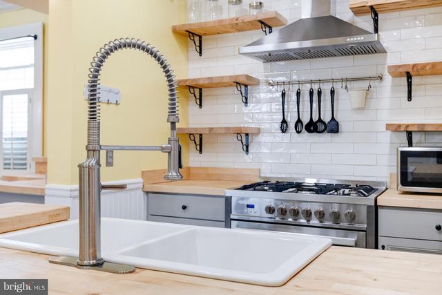 3017 ACTON RD, Baltimore, MD 21234