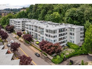 2445 Nw WESTOVER Rd 209, Portland, OR 97210