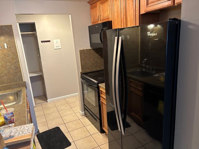 96 Main St 4, Foxboro, MA 02035