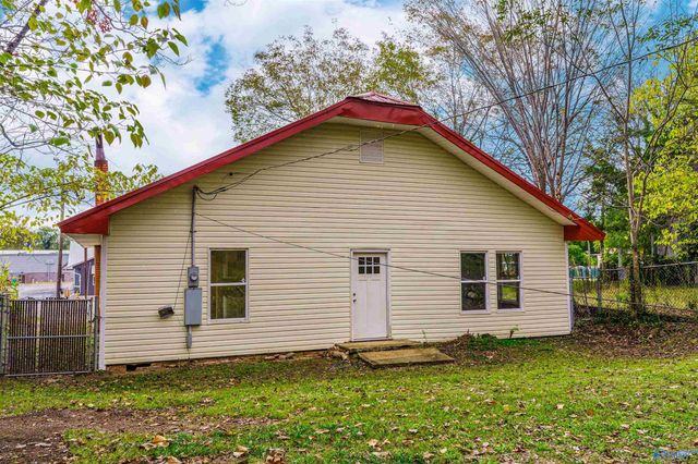 308 Fourth Street NW, Attalla, AL 35954