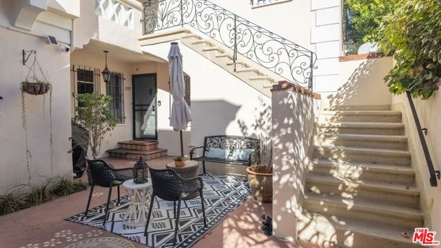 205 S Reeves Drive, Beverly Hills, CA 90212