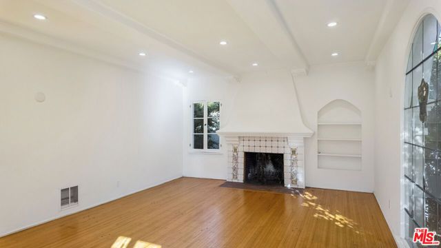 205 S Reeves Drive, Beverly Hills, CA 90212