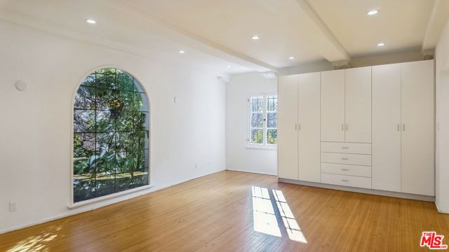205 S Reeves Drive, Beverly Hills, CA 90212