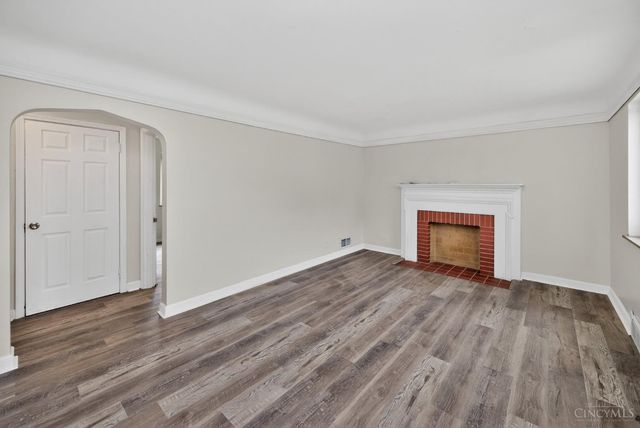 3452 Robb Avenue, Cheviot, OH 45211