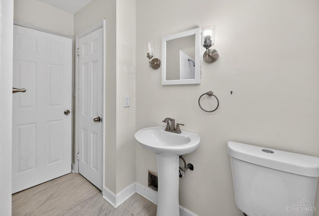 3452 Robb Avenue, Cheviot, OH 45211