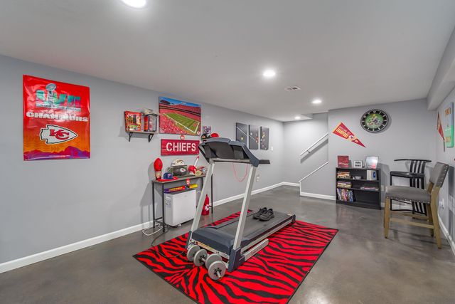 6430 N Longmont St, Park City, KS 67219