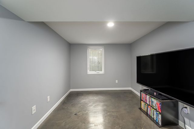 6430 N Longmont St, Park City, KS 67219