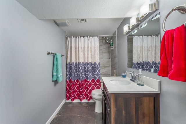6430 N Longmont St, Park City, KS 67219