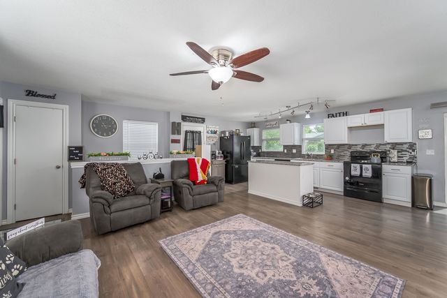 6430 N Longmont St, Park City, KS 67219