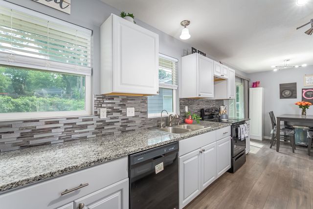 6430 N Longmont St, Park City, KS 67219