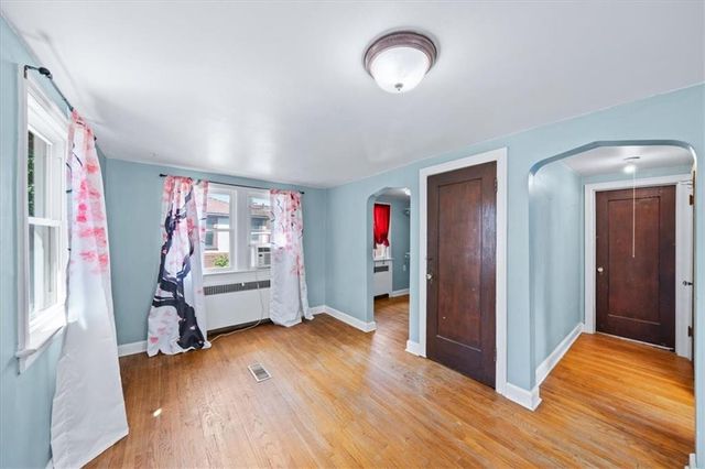 7404 Walnut Street, Kansas City, MO 64114