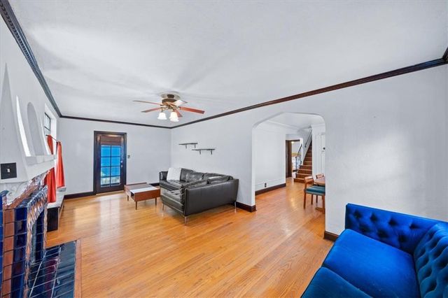 7404 Walnut Street, Kansas City, MO 64114