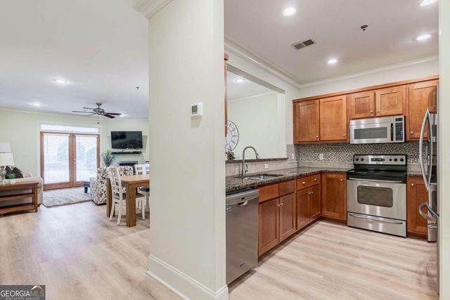 125 Wood Lake Drive 302, Athens, GA 30606