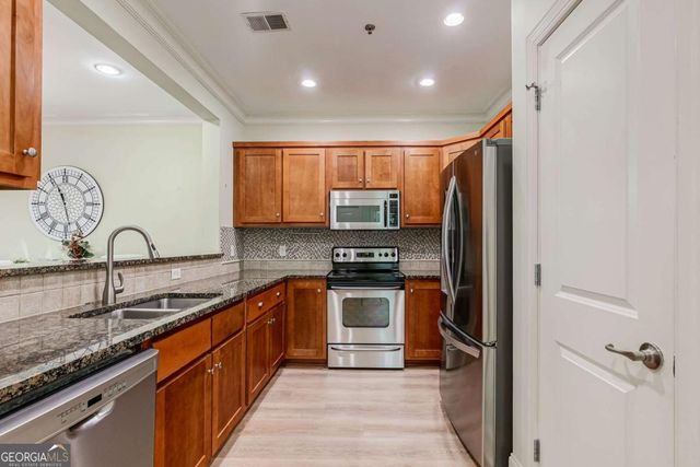 125 Wood Lake Drive 302, Athens, GA 30606