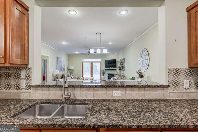 125 Wood Lake Drive 302, Athens, GA 30606