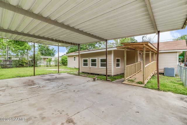 110 4th Street, Youngsville, LA 70592