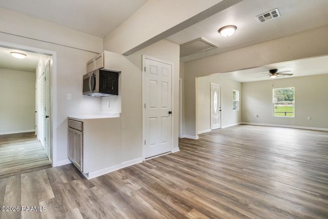 110 4th Street, Youngsville, LA 70592