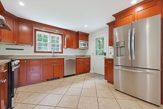 50 Rustic Rd, Walpole, MA 02032
