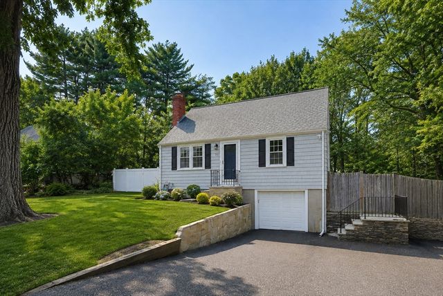 50 Rustic Rd, Walpole, MA 02032
