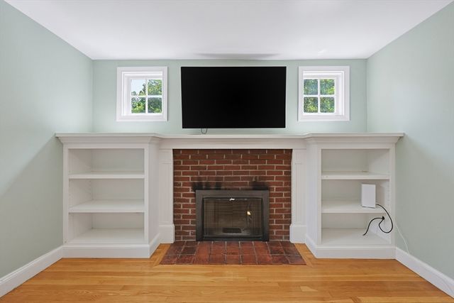 50 Rustic Rd, Walpole, MA 02032