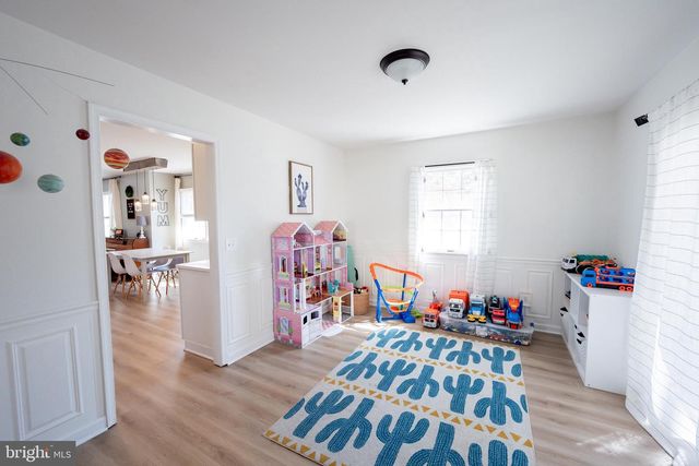 1817 W CLEAR LAKE DR, Salisbury, MD 21804