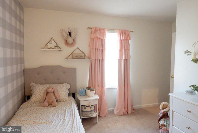 1817 W CLEAR LAKE DR, Salisbury, MD 21804