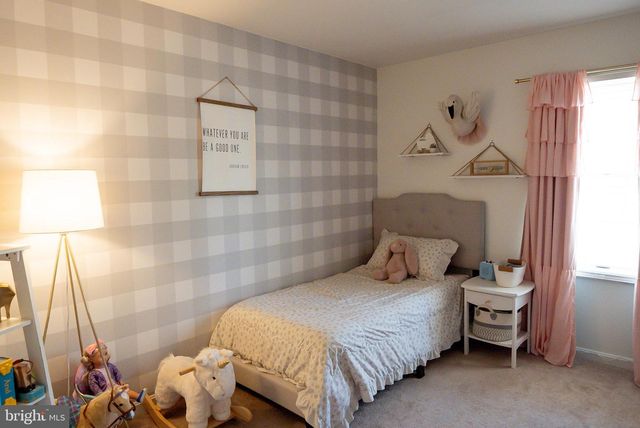 1817 W CLEAR LAKE DR, Salisbury, MD 21804