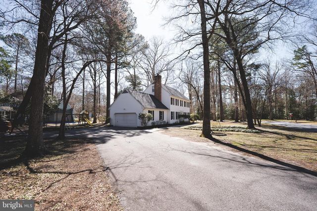 1817 W CLEAR LAKE DR, Salisbury, MD 21804