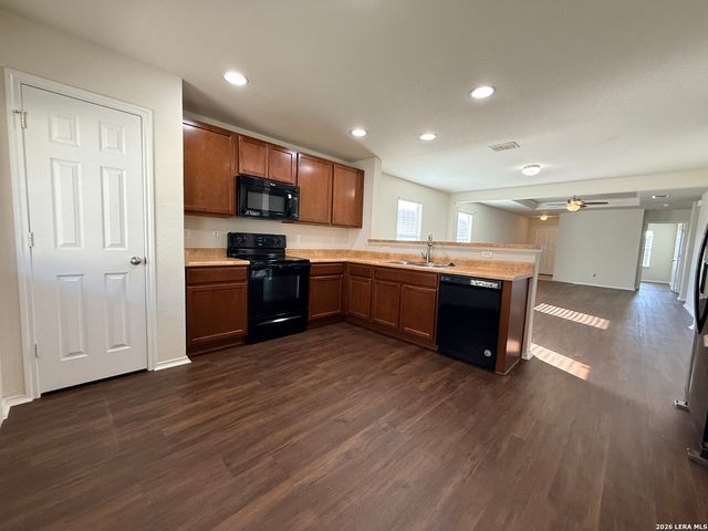 25002 Marshall, San Antonio, TX 78261