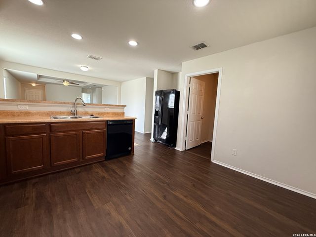 25002 Marshall, San Antonio, TX 78261