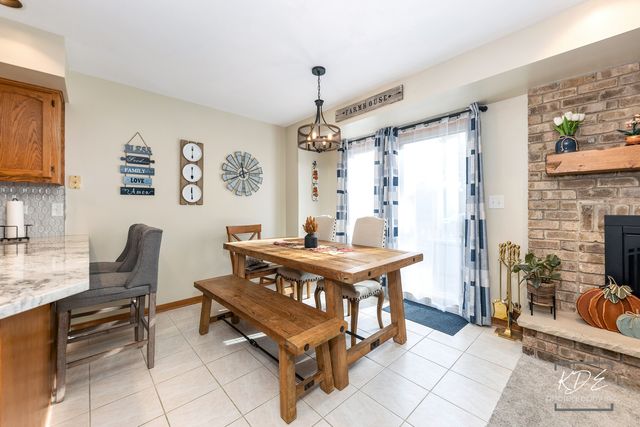 11 Warner Circle, Lemont, IL 60439