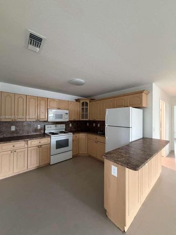 10501 SW 172nd Street 10501, Miami, FL 33157