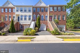 6602 PATENT PARISH LN, Alexandria, VA 22315