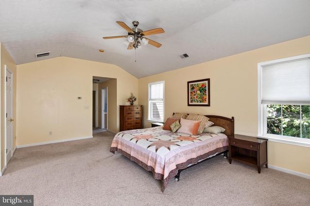 132 DARBY DR, Winchester, VA 22602